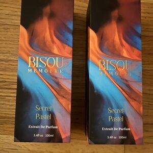 TWO Bisou Memoire: Secret Pastel Extrait De Parfum 3.4 fl oz Vegan Oil-Based